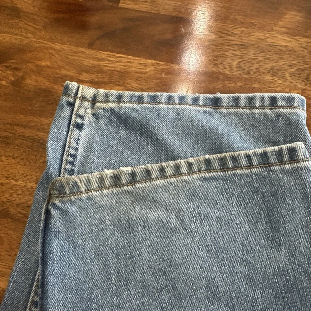Vintage Levi's 550 Relaxed Fit Jeans Men's Size 40x34 Distressed
